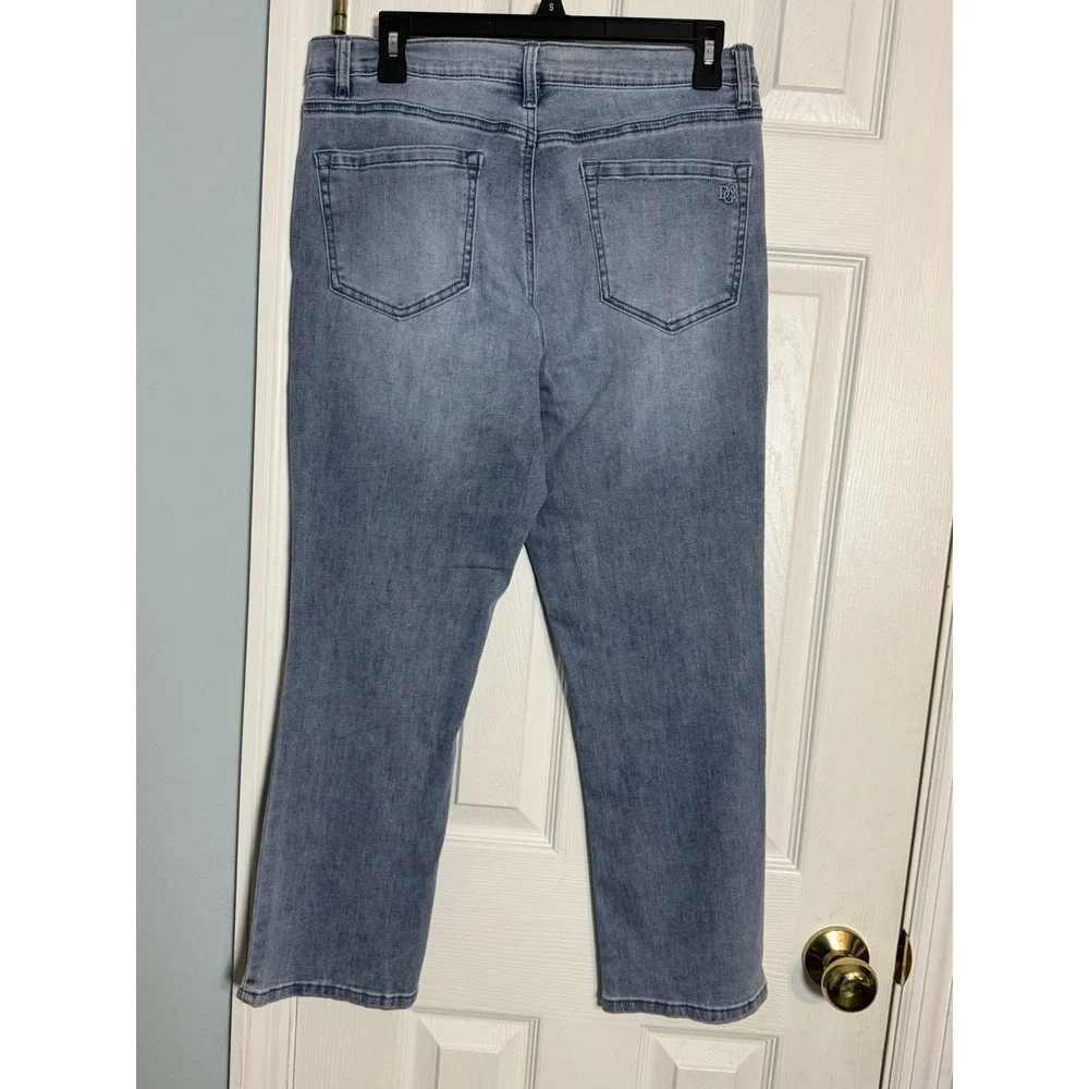 DG2 Diane Gilman New Classic Stretch Light Wash Straight Leg Jeans, 12P